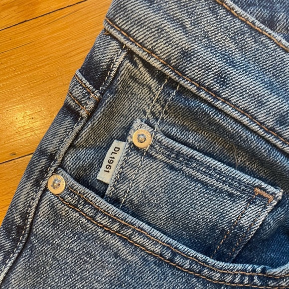 NWOT DL1961 Joni Slim Boot 32” Size 26 - Picture 8 of 8